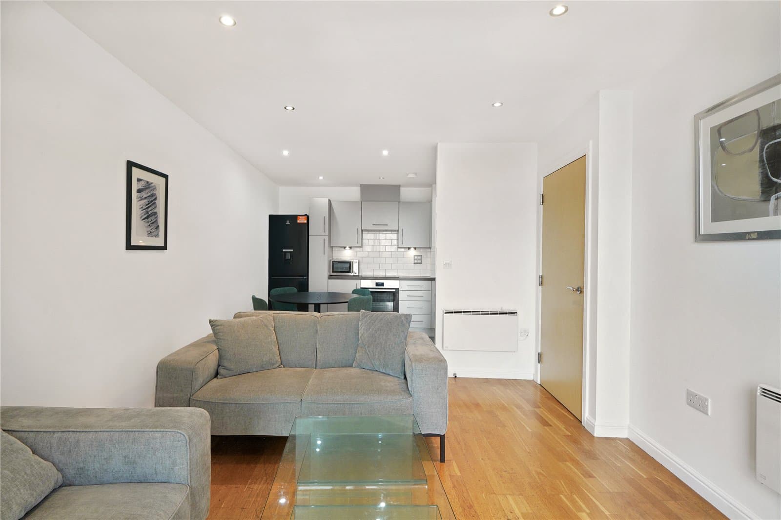 Prince Regent Road, Hounslow, Middx, TW3 1NN