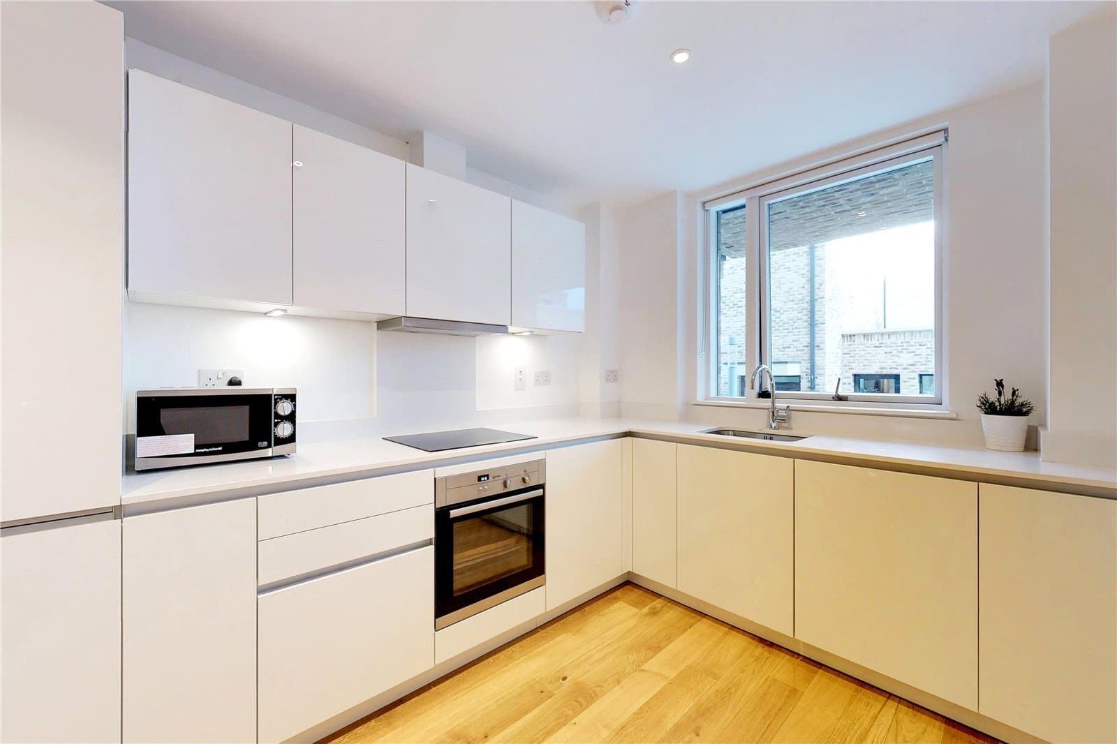 279 Grays Inn Road, London, WC1X 8BD