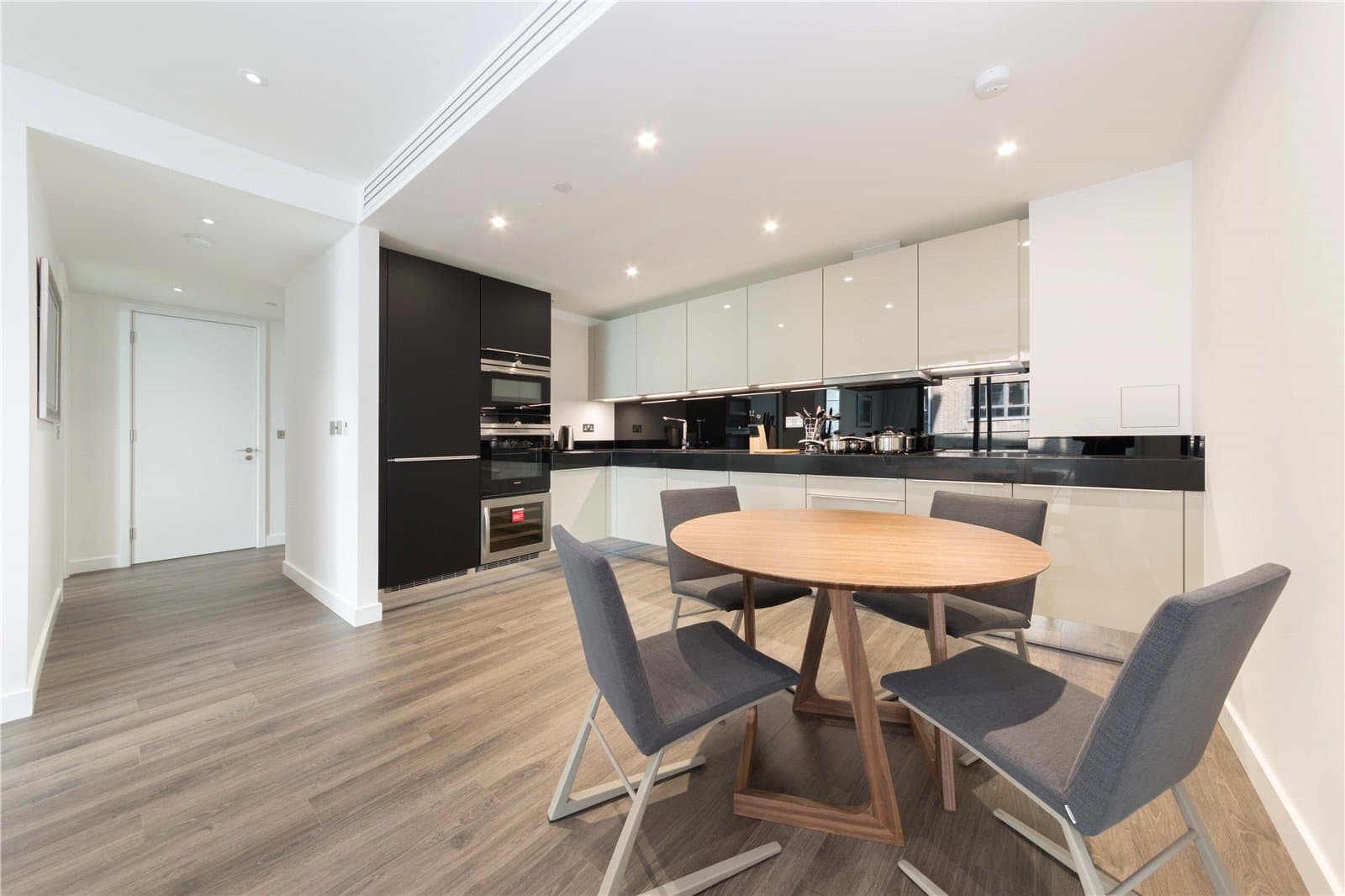 84 Alie Street, Goodman’s Fields, London, E1 8QB