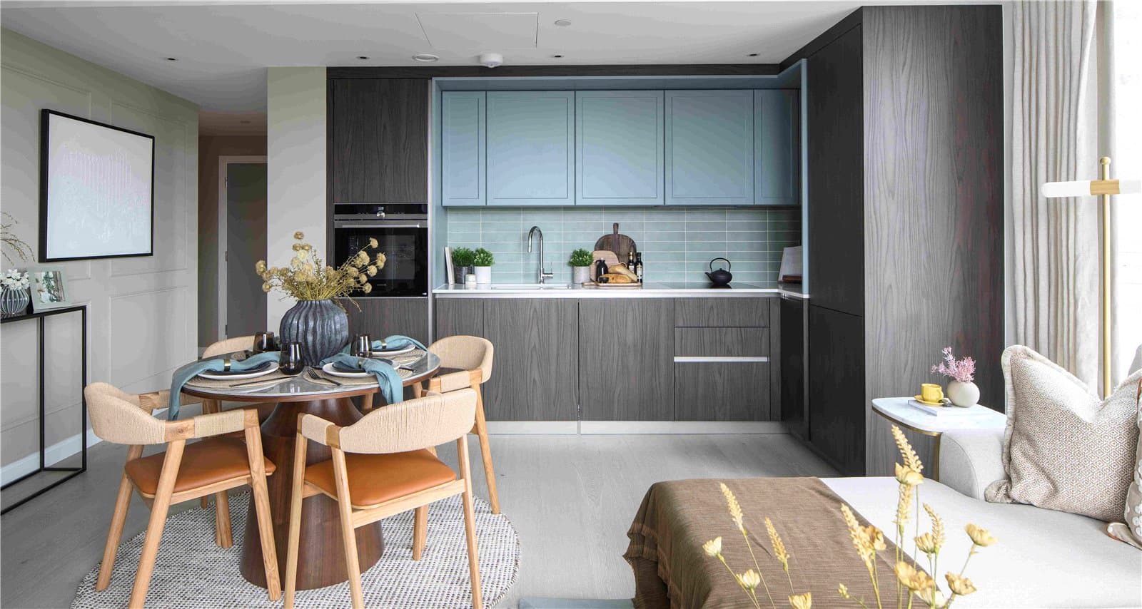 Oval, Vauxhall, London, SE11 5SQ