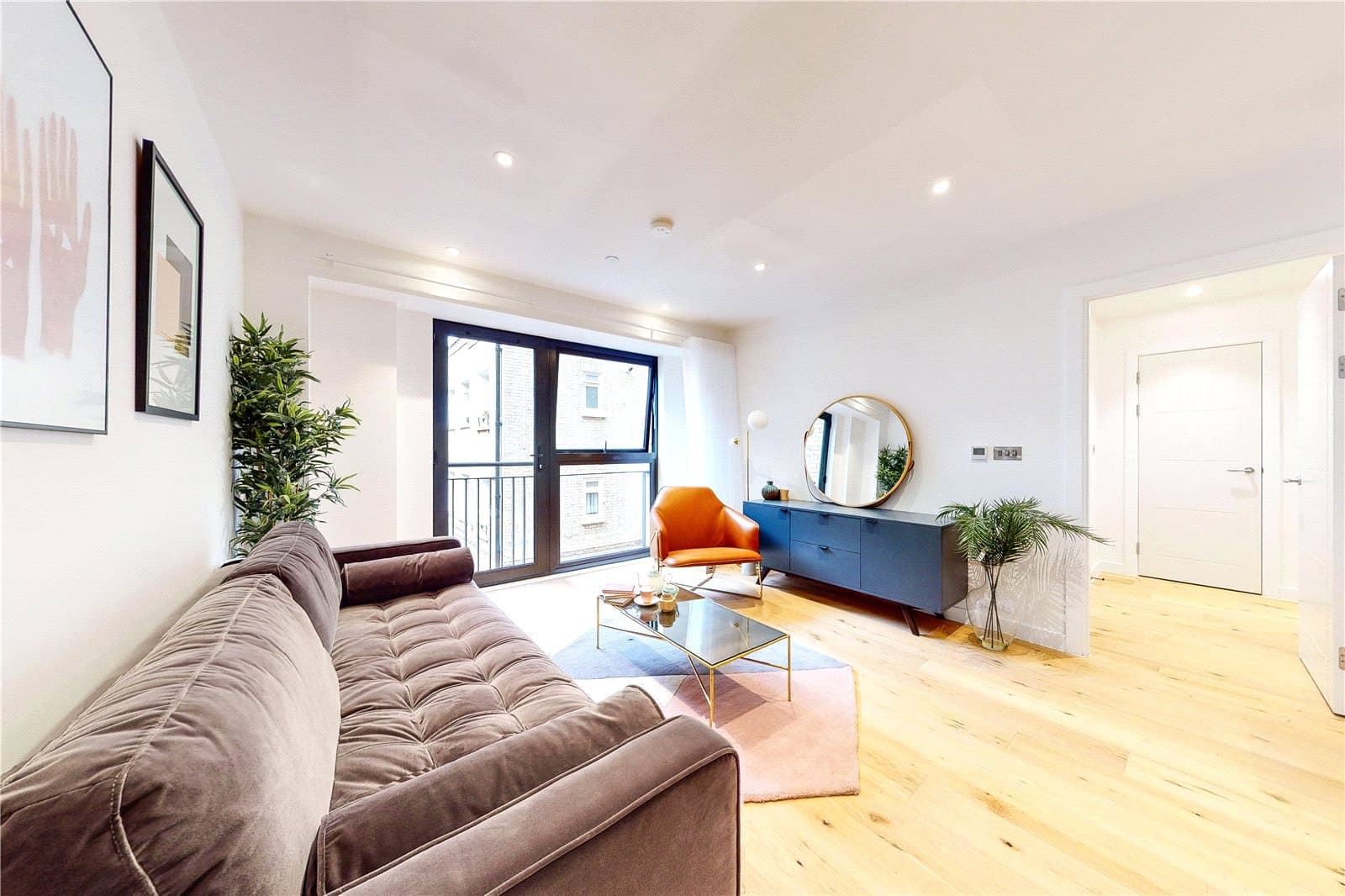 18 Dock Street, London, E1 8QW