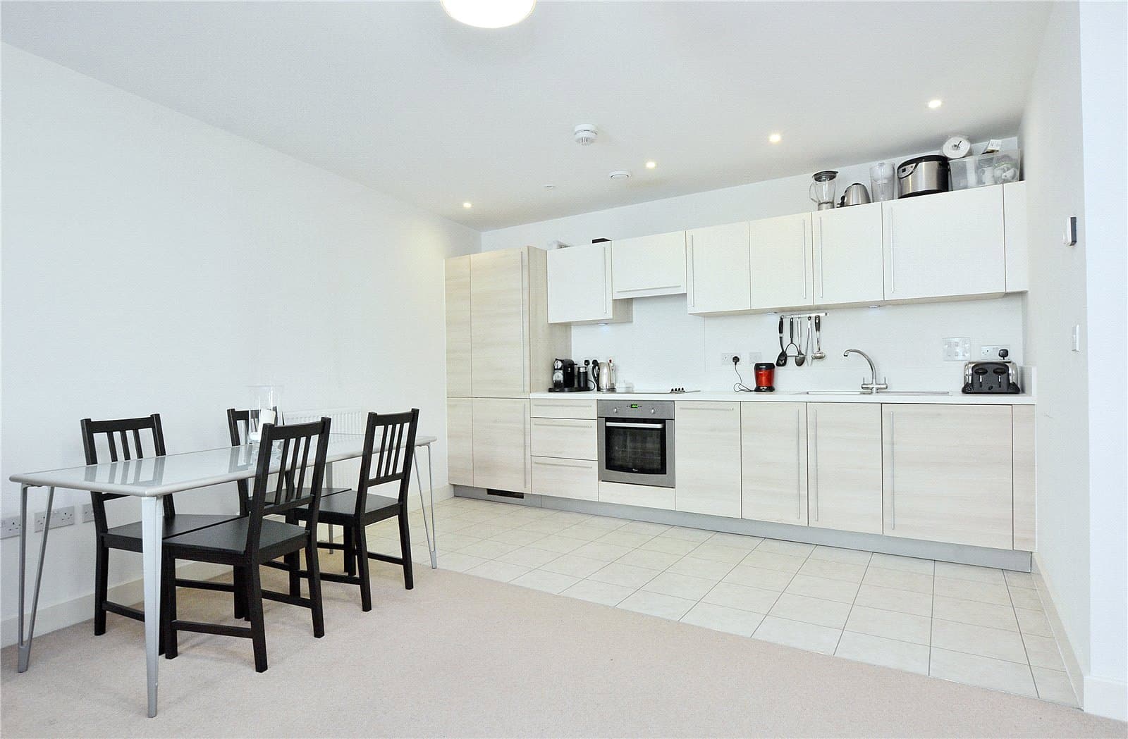 Bromley-By-Bow, London, E3 3FR