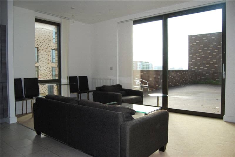 Bromley-By-Bow, London, E3 3FG