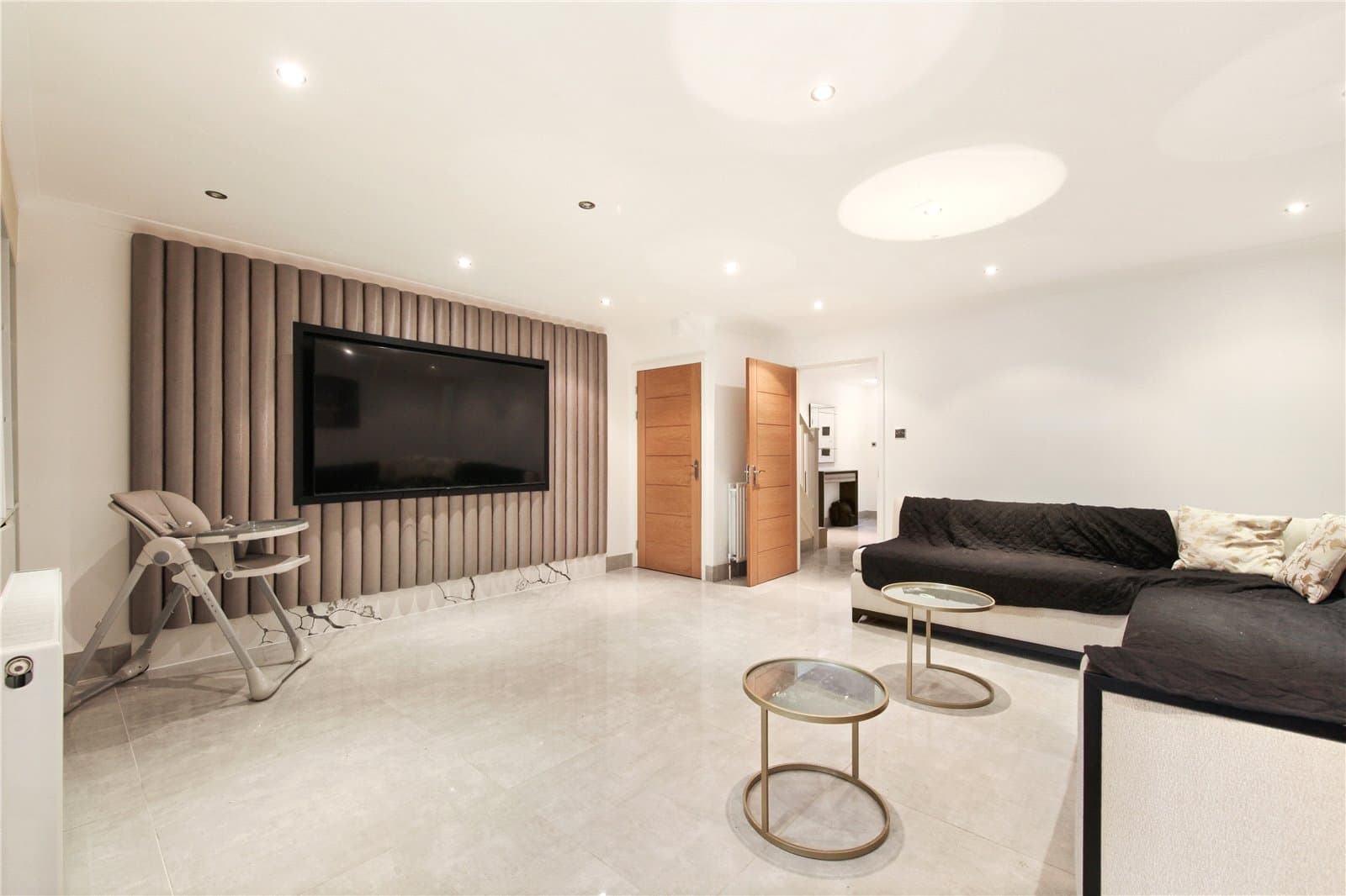 Carlton Vale, London, NW6 5HQ
