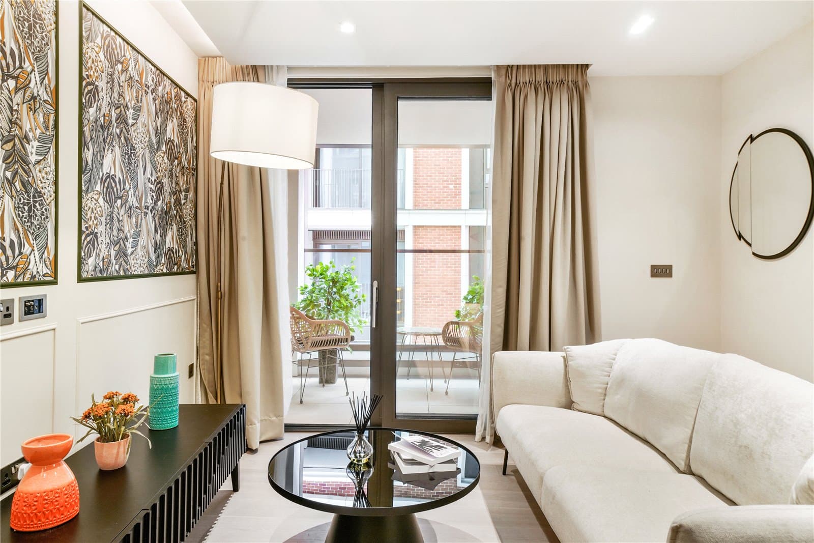 1 Newcastle Place, London, W2 1EF