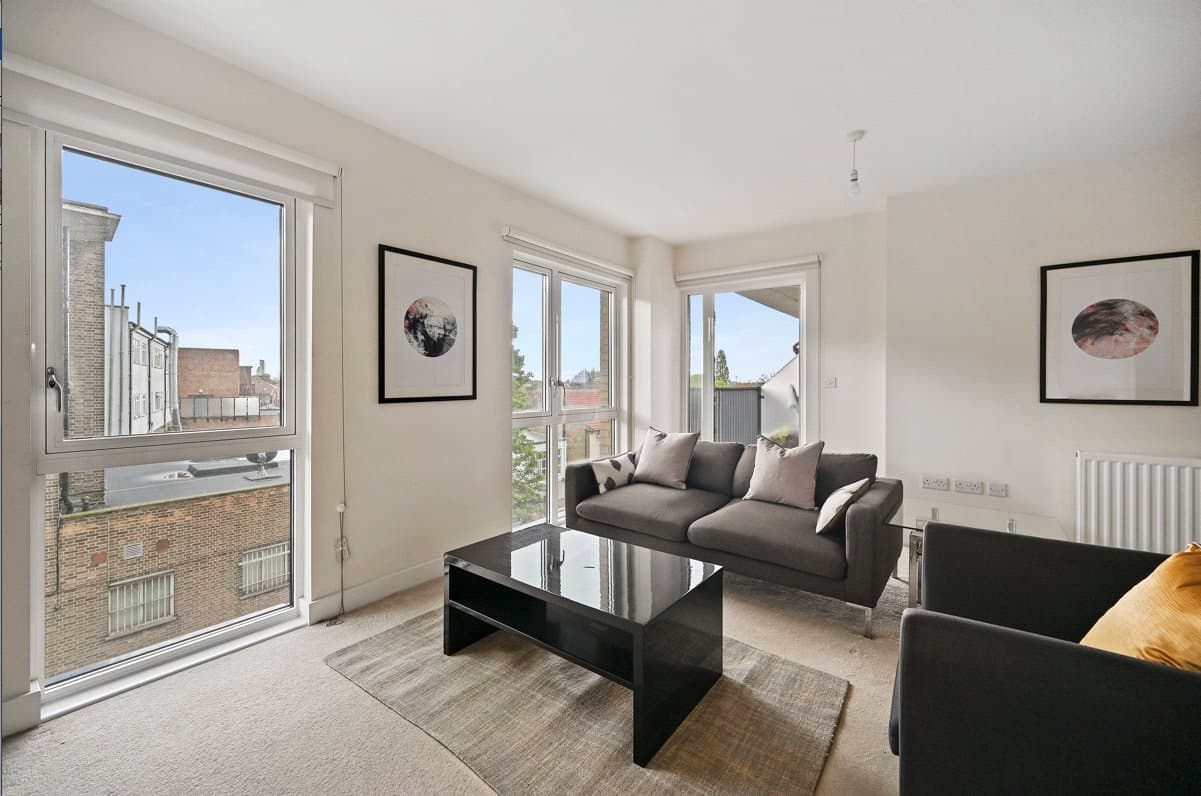 Clarence Avenue, Iford, London, IG2 6FD