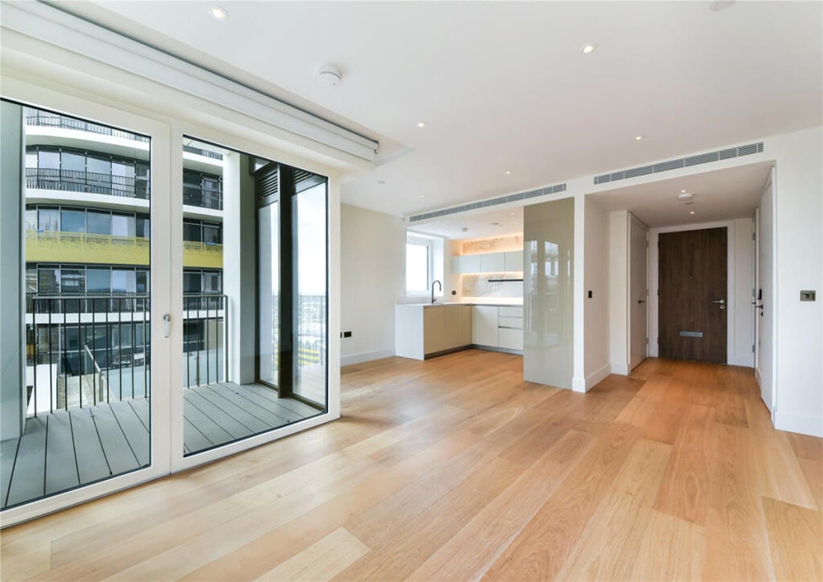 Waterside Residences, London, W12 7RQ
