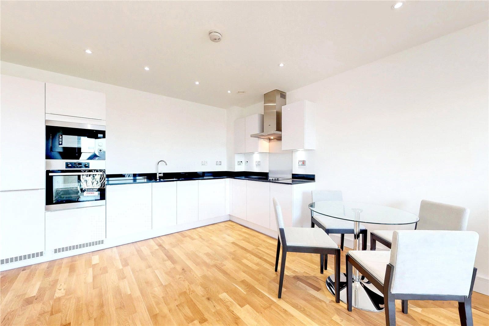 139 Leven Road, Poplar, London, E14 0XS