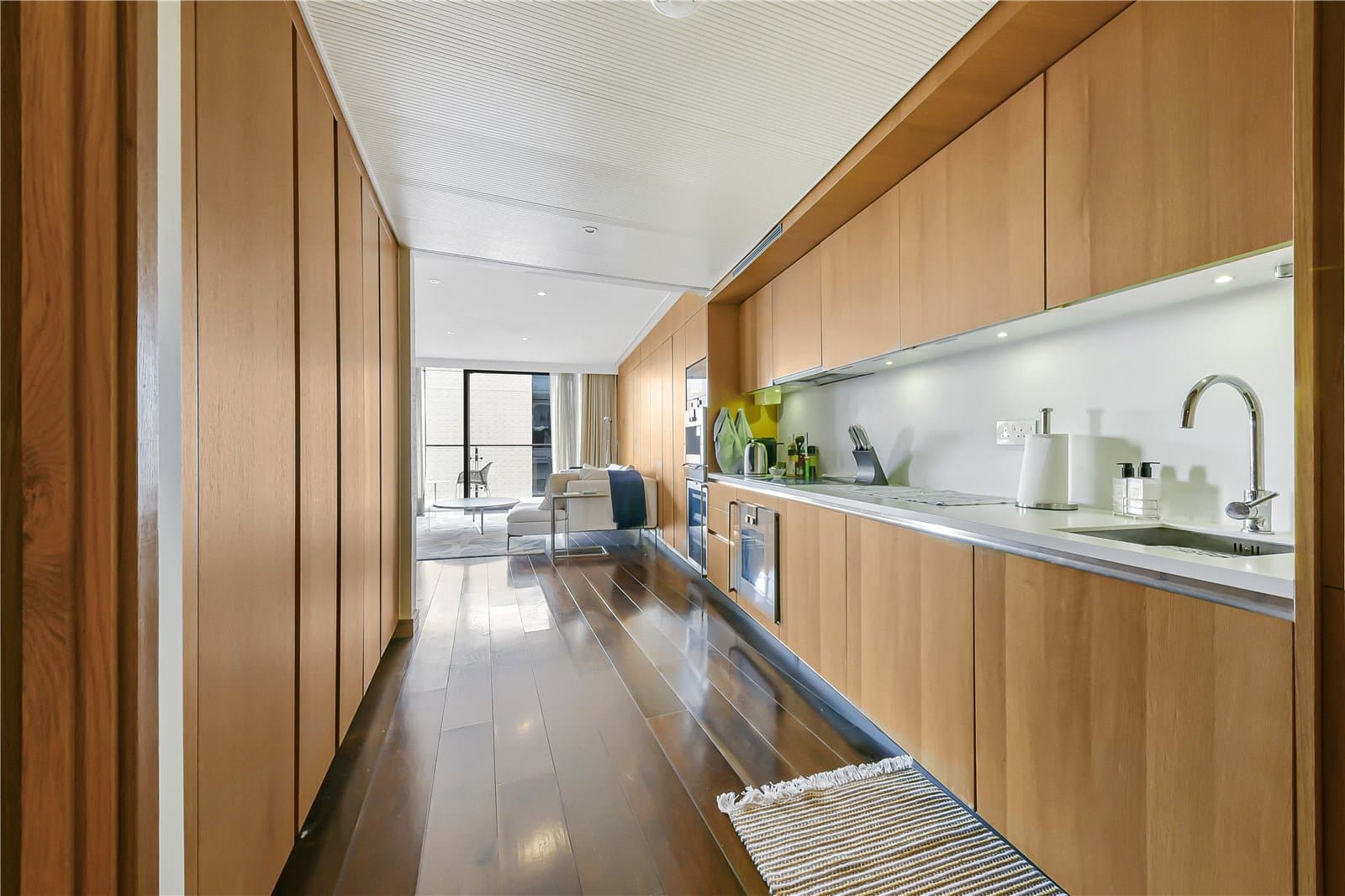 Central St Giles Piazza, London, WC2H 8AB