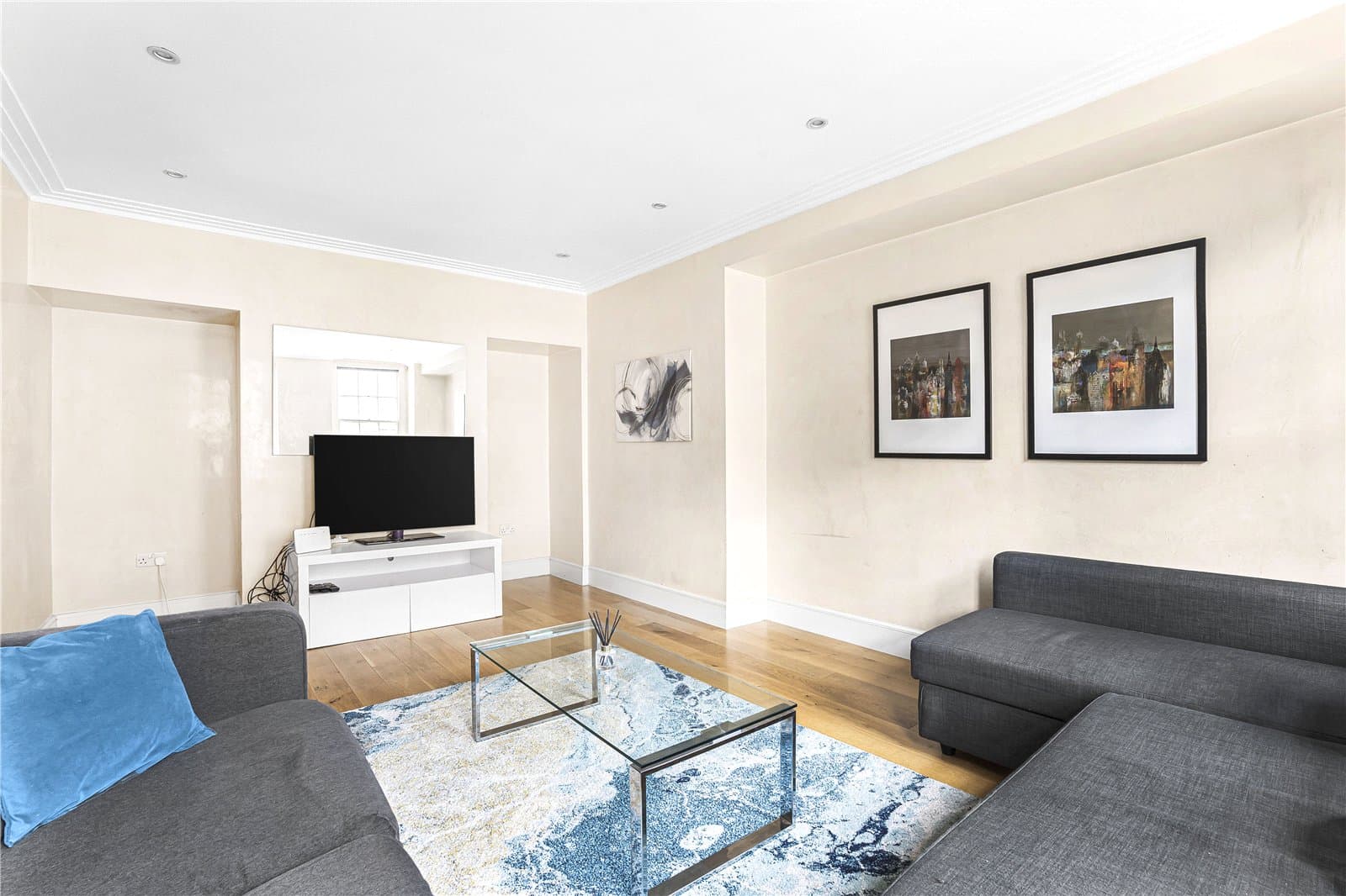 Edgware Road, London, W2 2RD