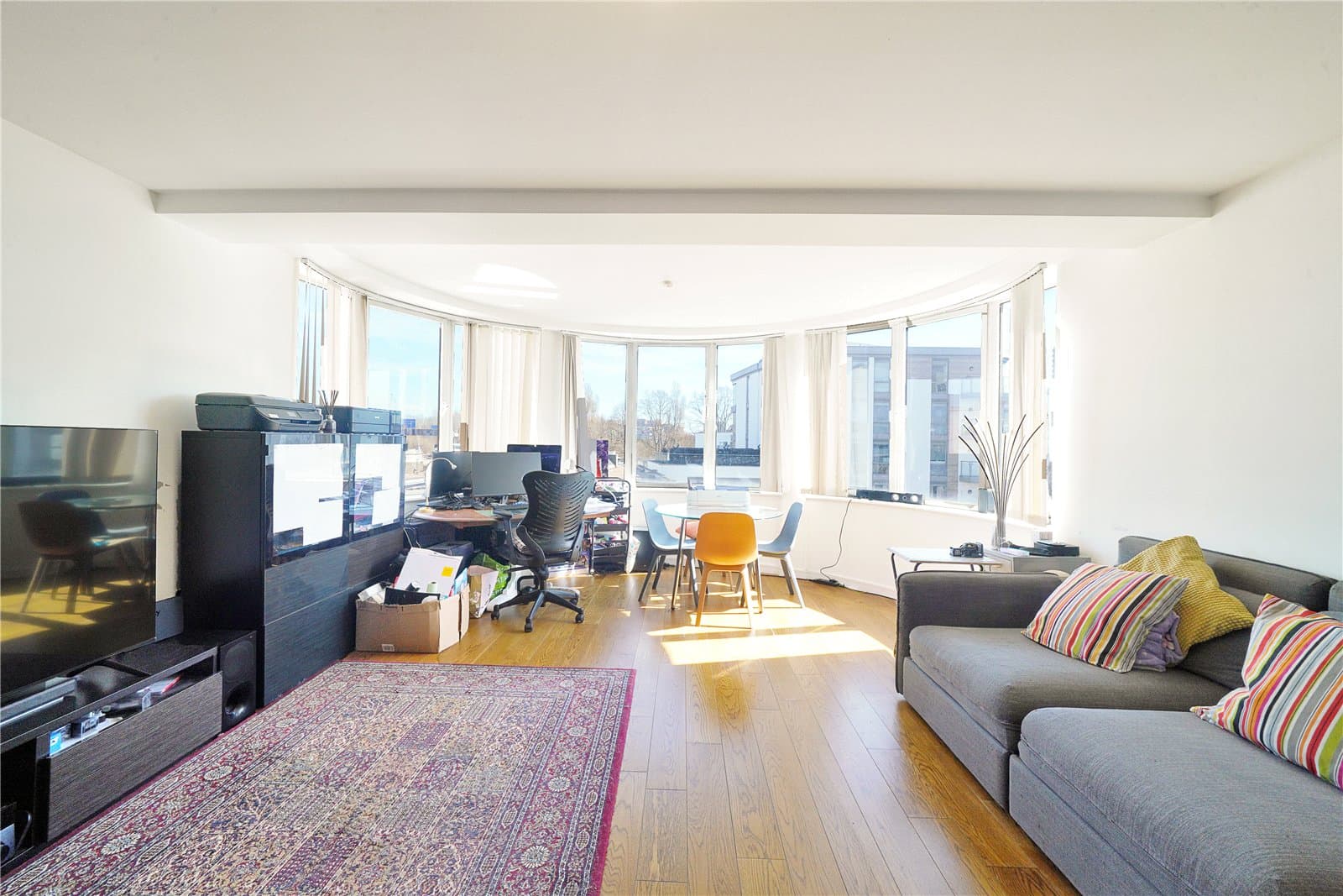 Great West Road, Brentford, TW8 0HE