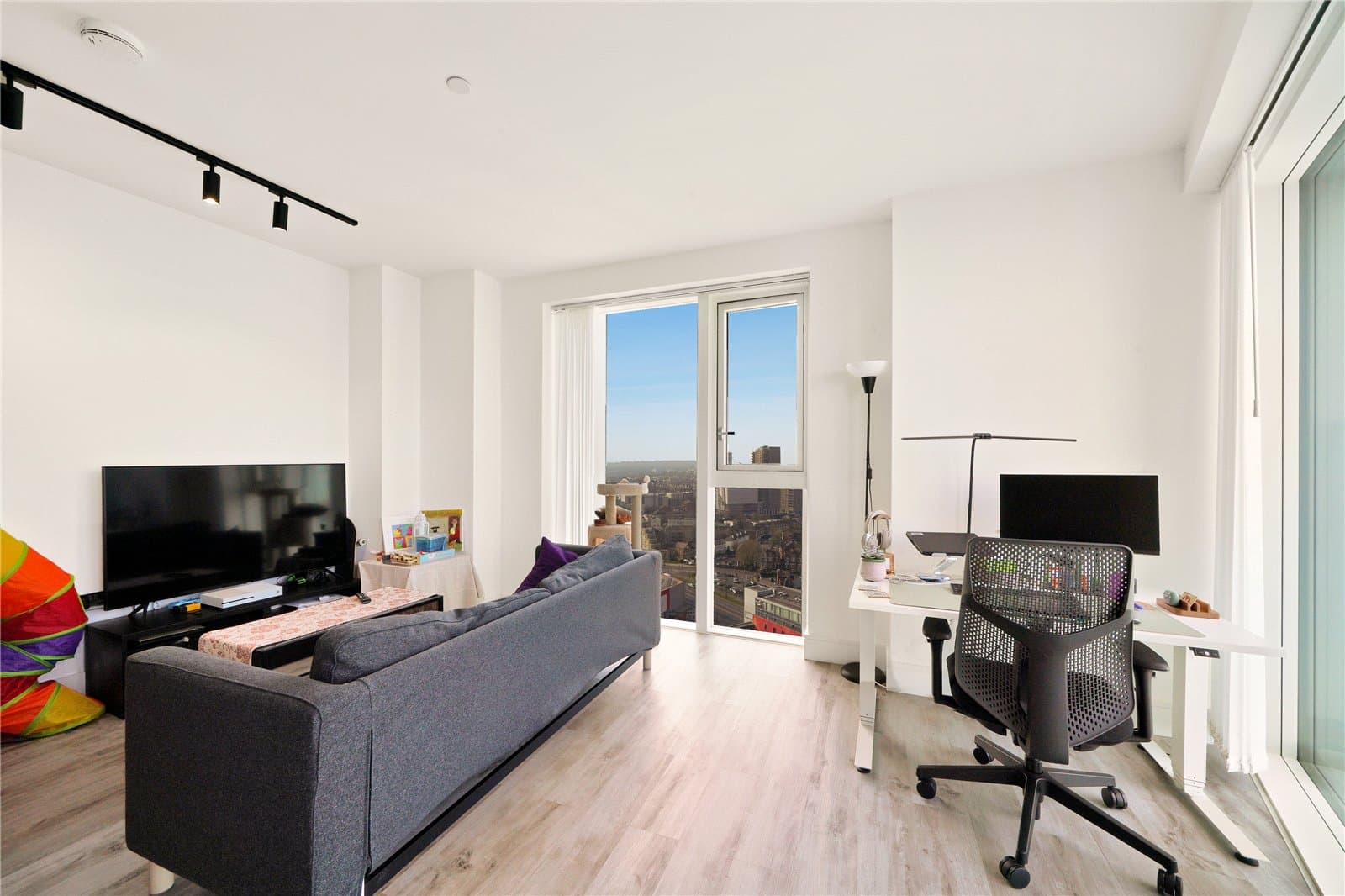 8 Portal Way, Acton, W3 6DU