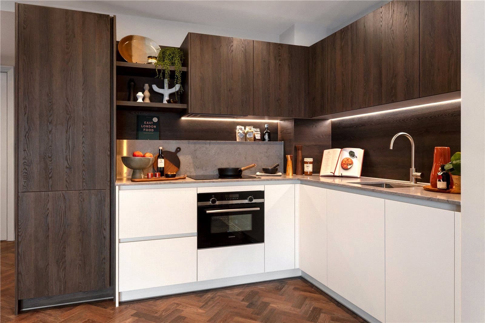 Western Gateway, Royal Docks, London, E16 1YX