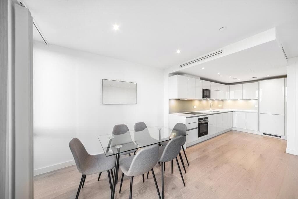 9 Goodwin Street, Islington, London, N4 3HQ