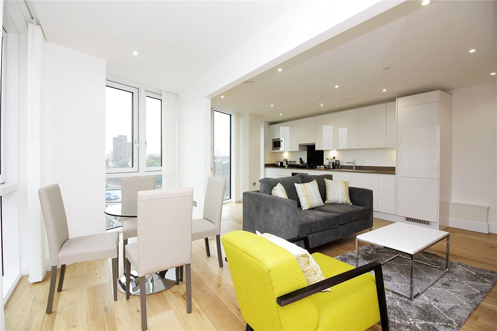 12 High Street, Stratford, London, E15 2GT