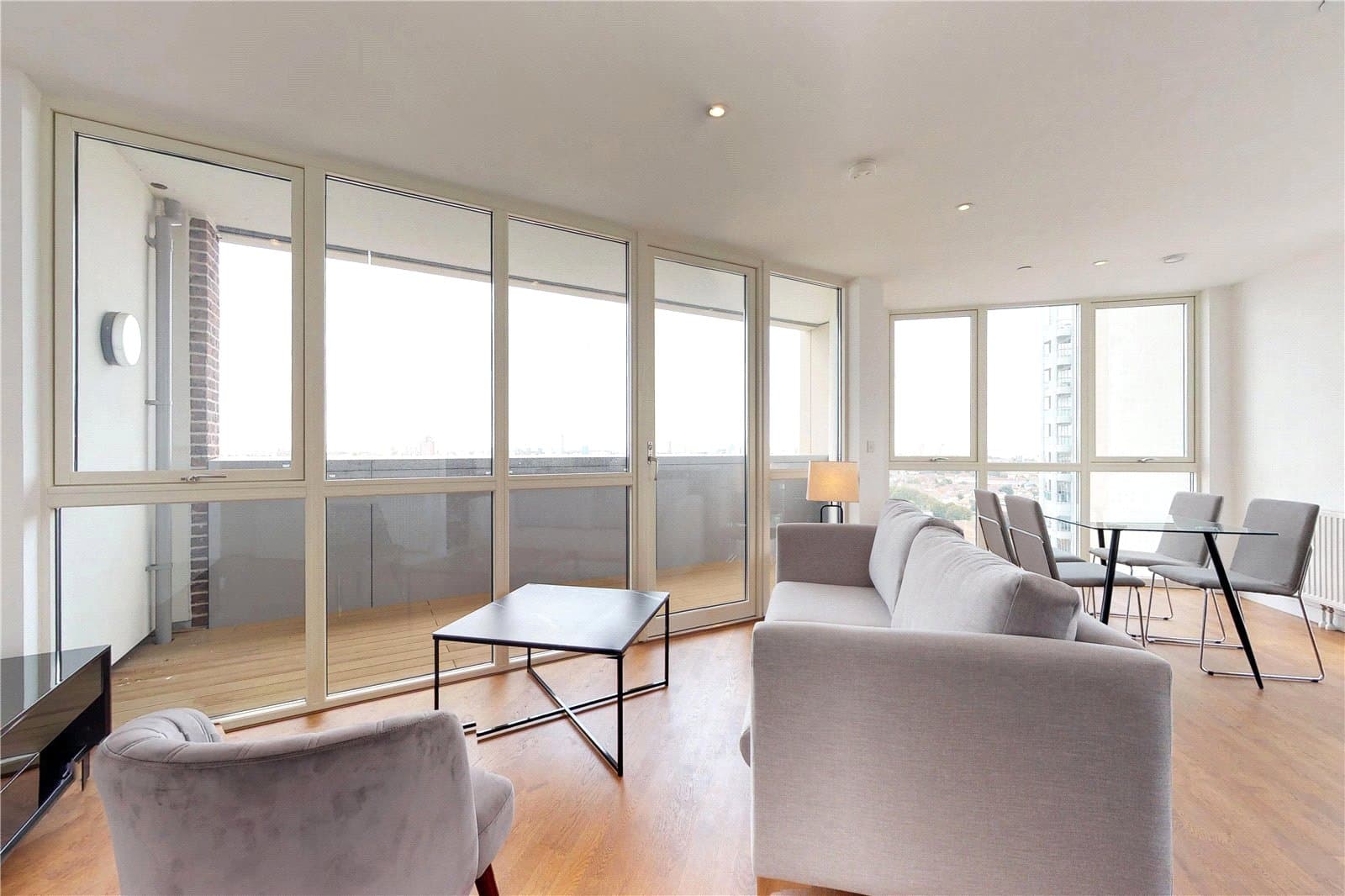 Terry Spinks Place, London, E16 1YG
