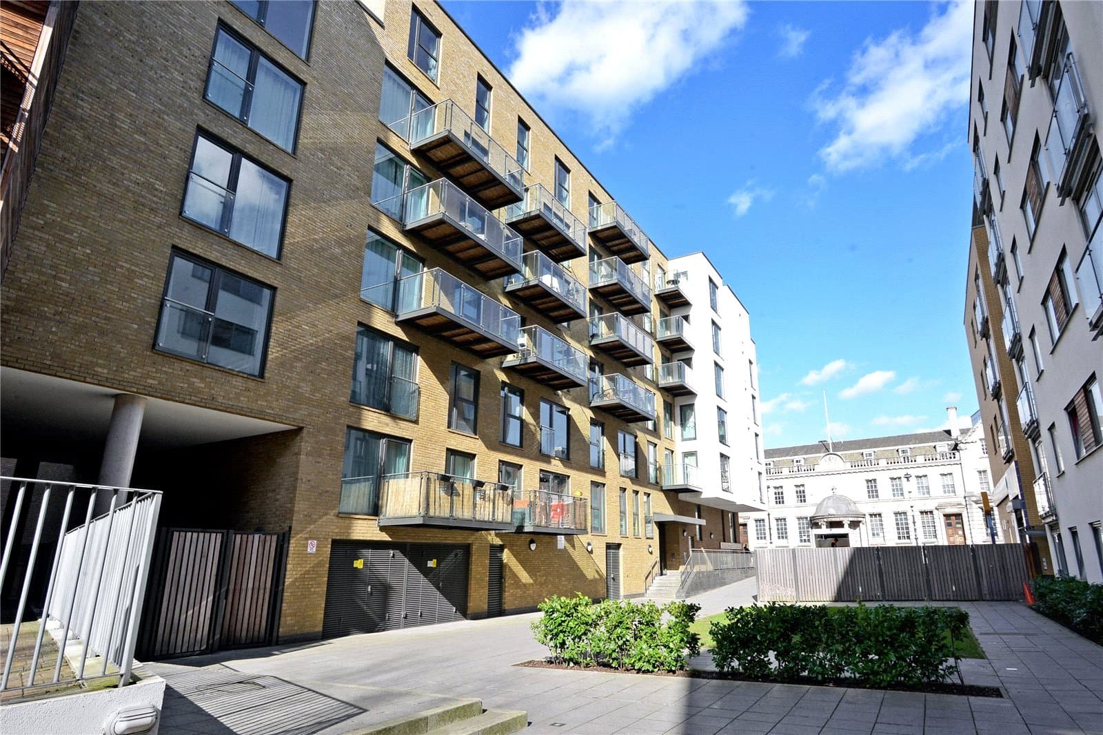 Blackheath Road, London, SE10 8GA