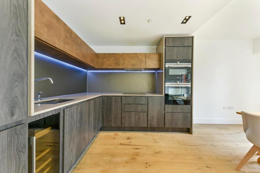 7 Exchange Gardens, Lambeth, London, SW8 1BP