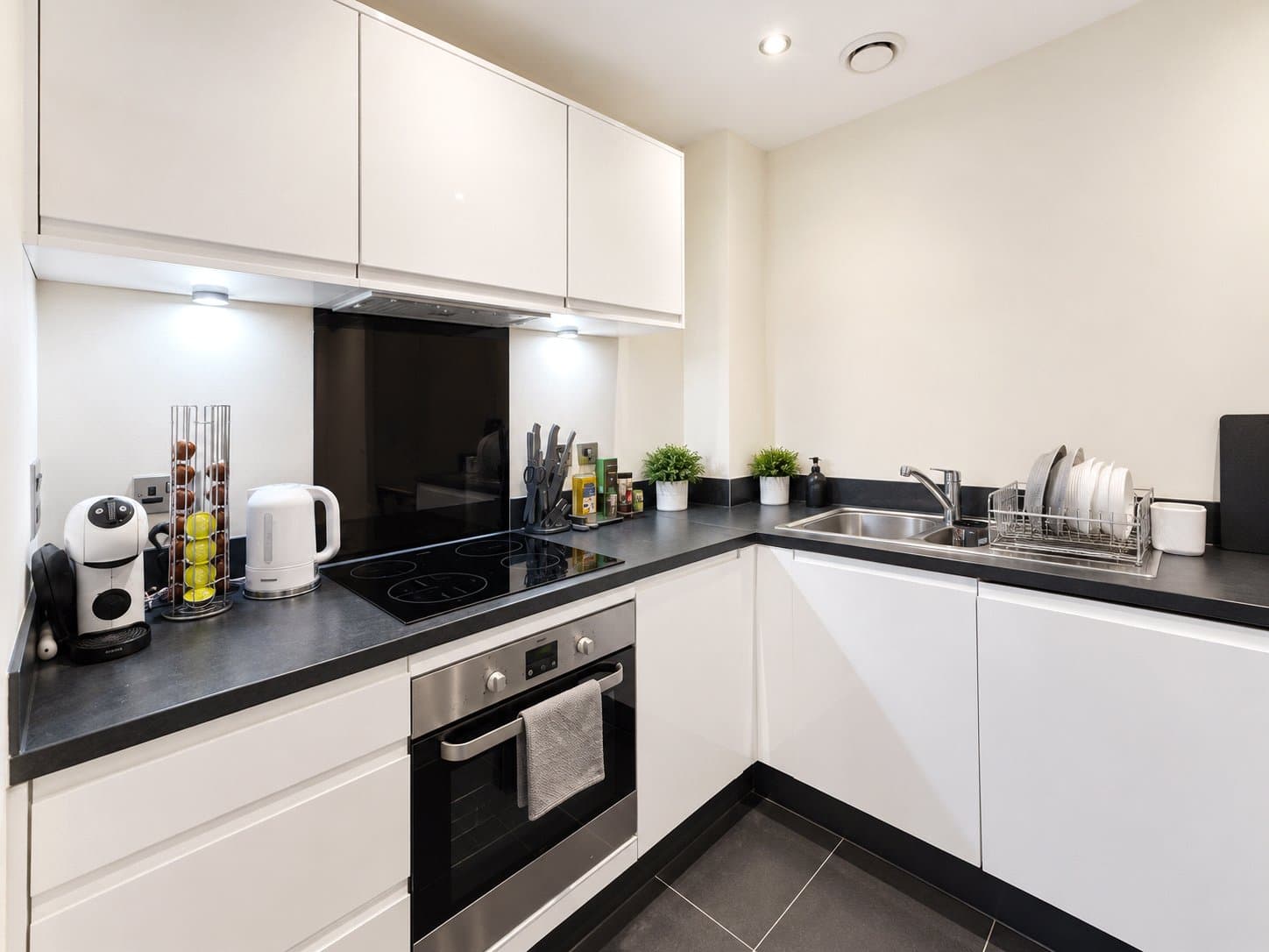 Guardian Avenue, Colindale, London, NW9 4AZ