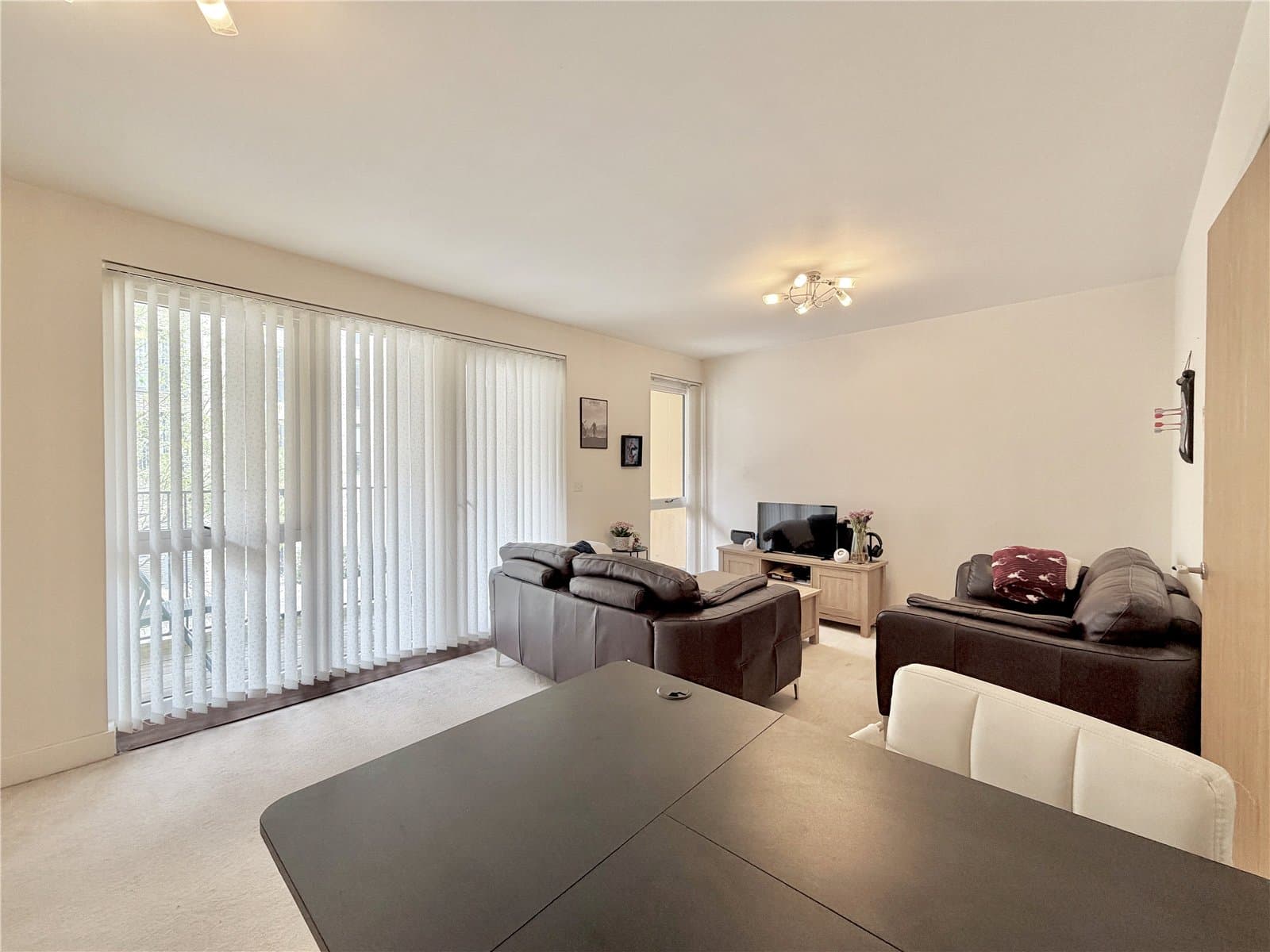 2 Guardian Avenue, Colindale, London, NW9 4AZ