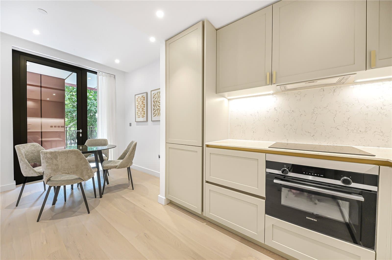 Alcindor Mansions, 16 Paddington Green, London, W2 1ER