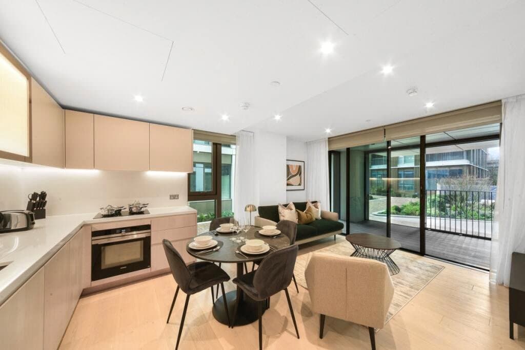 6 Palmer Road, Battersea, London, SW11 4GG